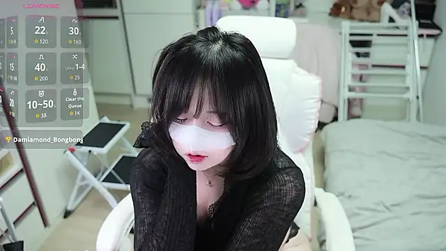 kimhyeona2005 online show from May 2026 10:48:01 AM