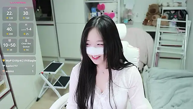 kimhyeona2005 online show from May 2026 12:09:02 PM