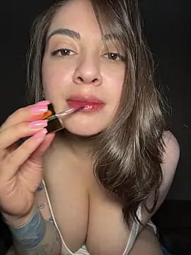 Snapshot of Lovynna chatting on May 2026 08:06:02 PM Lovynna online show from May 2026 08:06:02 PM
