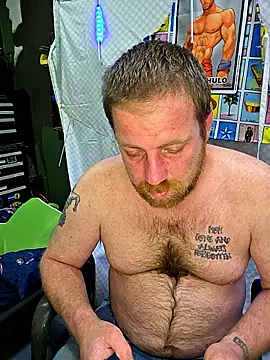 Snapshot of Txweld69 chatting on December 2025 02:16:01 AM Txweld69 online show from December 2025 02:16:01 AM