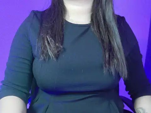 Saira Hotty online show from November 2025 03:12:01 PM