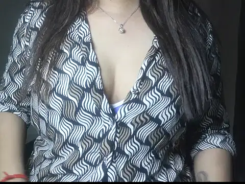 Saira Hotty online show from December 2025 07:52:02 AM