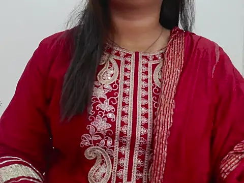 Snapshot of Saira_Hotty chatting on November 2025 07:01:02 AM Saira Hotty online show from November 2025 07:01:02 AM