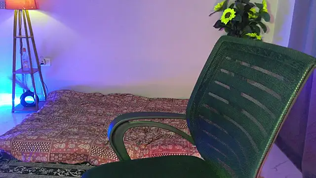 Saira Hotty online show from April 2026 07:15:02 AM