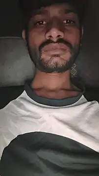 Ritik143jhil online show from April 2026 07:28:02 PM