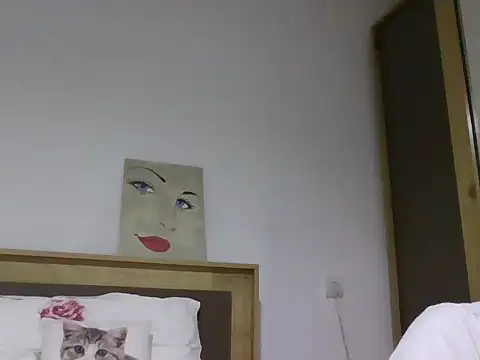 Snapshot of Elennbaby05 chatting on November 2025 07:39:01 PM Elennbaby05 online show from November 2025 07:39:01 PM