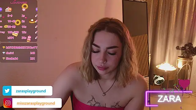 Snapshot of ZarasPlayground chatting on April 2026 07:58:01 PM ZarasPlayground online show from April 2026 07:58:01 PM