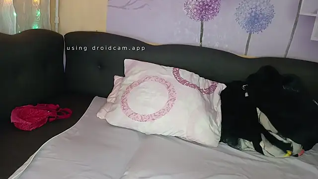 honey sweet couple online show from April 2026 06:14:01 PM