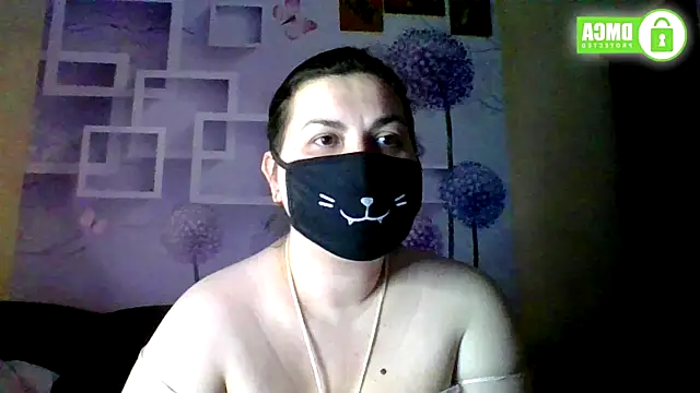 Snapshot of honey_sweet_couple chatting on January 2026 04:32:02 PM honey sweet couple online show from January 2026 04:32:02 PM