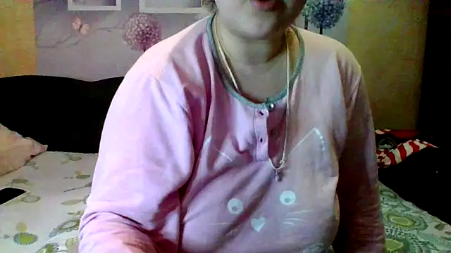 Snapshot of honey_sweet_couple chatting on January 2026 06:46:01 PM honey sweet couple online show from January 2026 06:46:01 PM