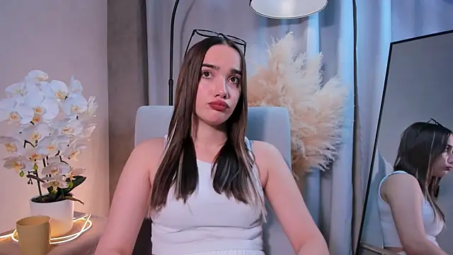 NoraBuffa online show from November 2025 04:29:01 PM