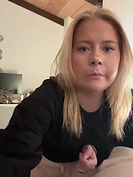 Snapshot of Sandraxoxox chatting on November 2025 09:14:02 PM Sandraxoxox online show from November 2025 09:14:02 PM