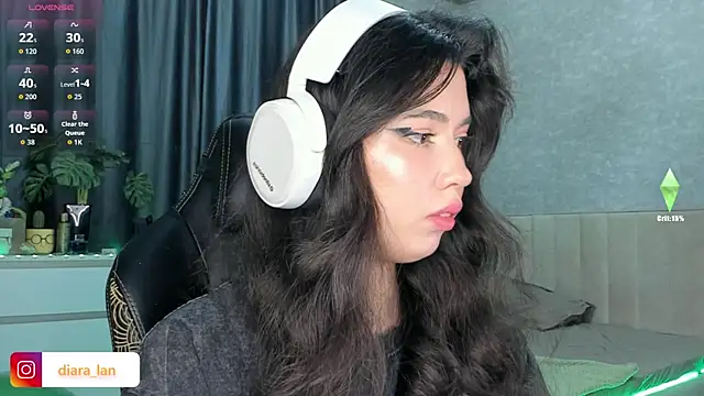 Diara 1an online show from November 2025 01:34:01 PM