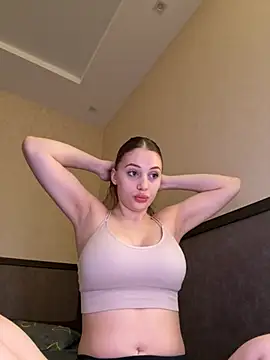 Snapshot of EmersonBennett chatting on February 2026 09:31:01 AM EmersonBennett online show from February 2026 09:31:01 AM