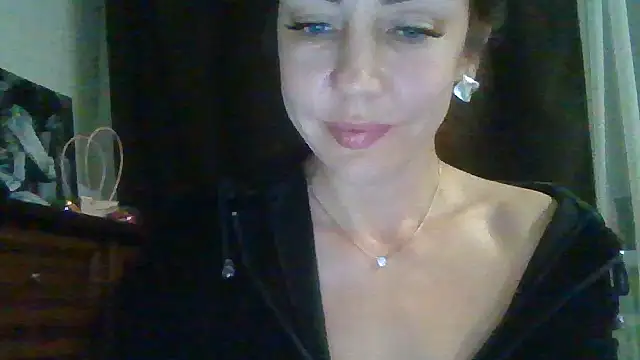 Snapshot of Fellaris chatting on November 2025 02:32:02 PM Fellaris online show from November 2025 02:32:02 PM