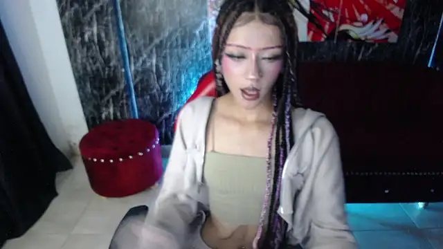 Snapshot of Sweet_dolly_m chatting on November 2025 04:17:02 PM Sweet dolly m online show from November 2025 04:17:02 PM