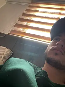 Esteban2704 online show from March 2026 12:24:01 PM