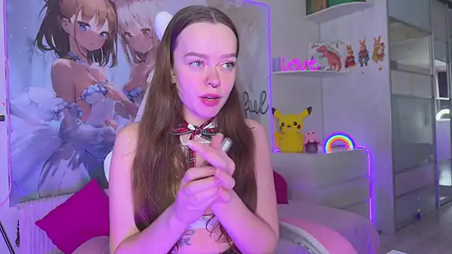 CheekySashaCharm online show from June 2026 05:40:02 AM