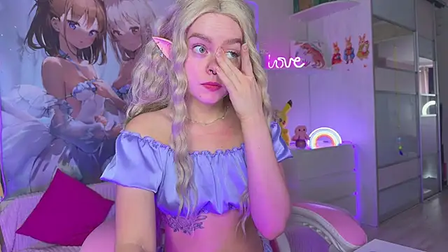 CheekySashaCharm online show from April 2026 05:47:02 AM