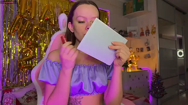 CheekySashaCharm online show from December 2025 05:29:02 AM