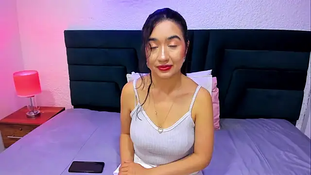 VictoriaRouge  online show from May 2026 08:24:02 PM