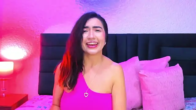 VictoriaRouge  online show from April 2026 08:11:01 PM