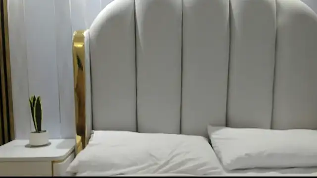 roxyflame  online show from March 2026 11:27:01 AM