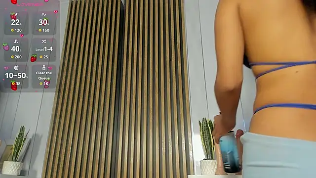 roxyflame  online show from July 2026 11:30:01 AM