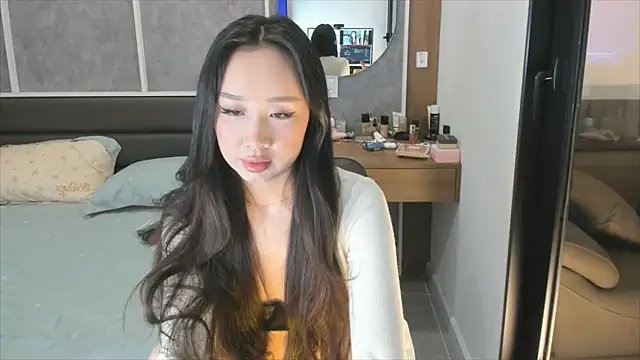 notyoursammy online show from December 2025 04:28:01 AM