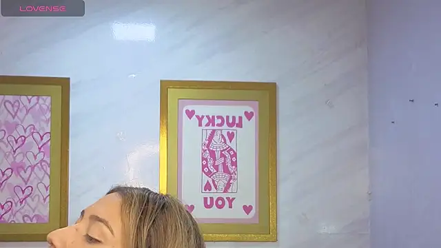 Evy Luxx v online show from April 2026 03:47:01 AM