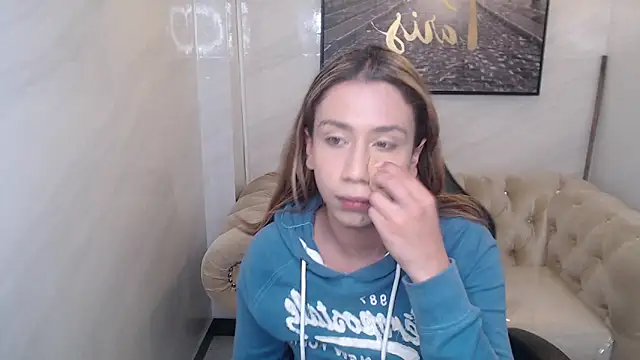 Evy Luxx v online show from May 2026 03:45:02 AM