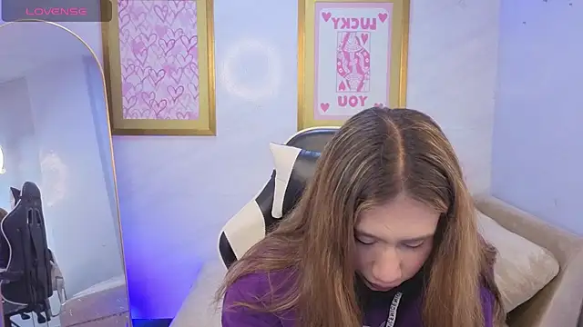 Evy Luxx v online show from March 2026 03:46:01 AM