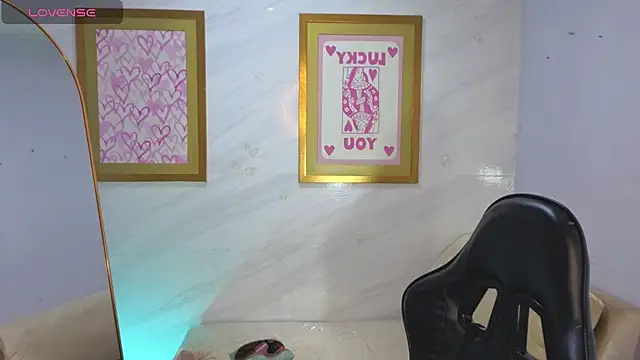 Evy Luxx v online show from March 2026 03:38:01 AM