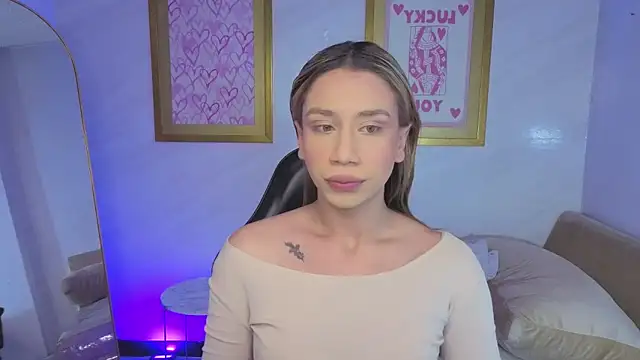 Evy Luxx v online show from May 2026 08:17:02 PM