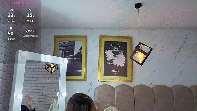 Evy Luxx v online show from February 2026 03:18:02 AM