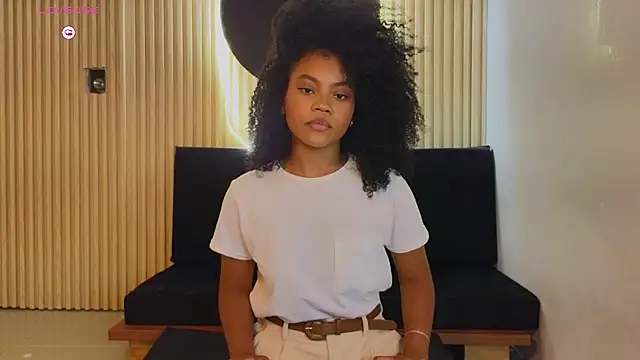 vanestraus online show from April 2026 10:39:02 PM