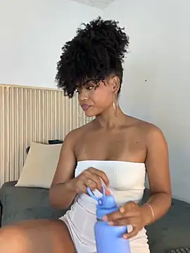 vanestraus online show from February 2026 08:41:01 PM