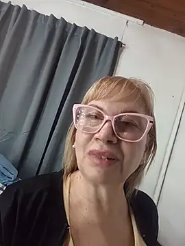 Snapshot of SexyMilf1211 chatting on June 2026 07:41:01 PM SexyMilf1211 online show from June 2026 07:41:01 PM
