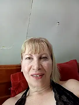 SexyMilf1211 online show from December 2025 03:44:02 PM