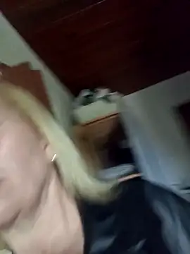 SexyMilf1211 online show from March 2026 07:06:02 PM