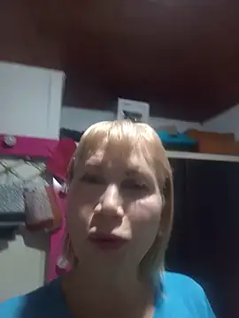 Snapshot of SexyMilf1211 chatting on June 2026 12:10:02 PM SexyMilf1211 online show from June 2026 12:10:02 PM