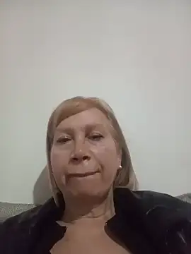 Snapshot of SexyMilf1211 chatting on May 2026 10:55:01 AM SexyMilf1211 online show from May 2026 10:55:01 AM