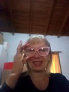 SexyMilf1211 online show from April 2026 04:35:01 PM