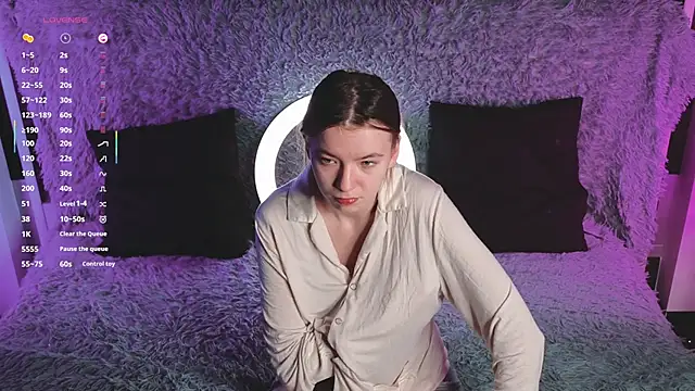 RochelCozzi online show from December 2025 04:34:02 PM