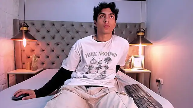 MattFiore online show from November 2025 11:55:01 AM