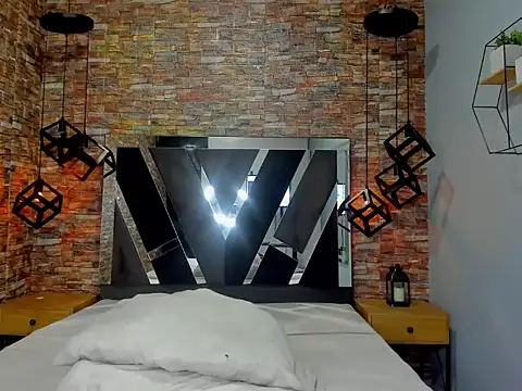 Snapshot of MattFiore chatting on December 2025 07:13:01 PM MattFiore online show from December 2025 07:13:01 PM