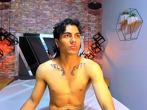 Snapshot of MattFiore chatting on December 2025 07:38:01 PM MattFiore online show from December 2025 07:38:01 PM