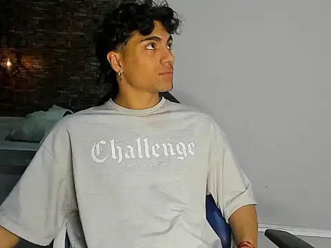 Snapshot of MattFiore chatting on January 2026 07:53:01 PM MattFiore online show from January 2026 07:53:01 PM