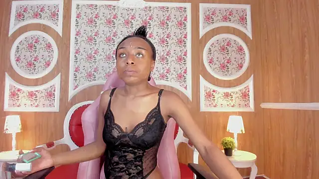 Midnight Bluee online show from November 2025 07:58:02 PM