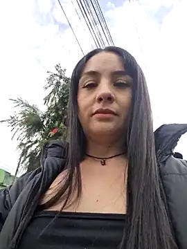 Snapshot of magiical_ chatting on December 2025 09:26:02 PM magiical online show from December 2025 09:26:02 PM